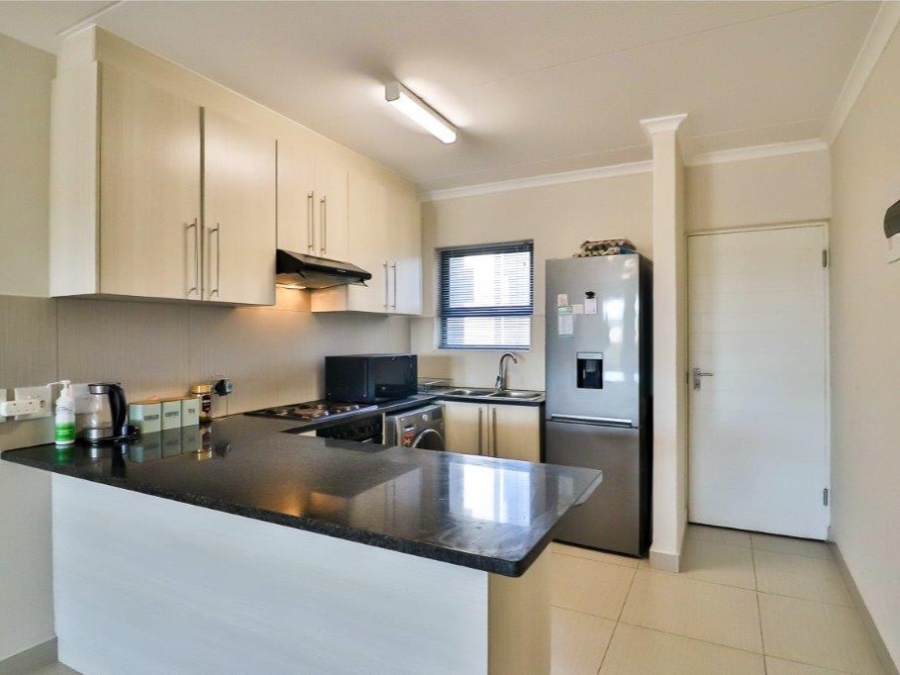 To Let 3 Bedroom Property for Rent in Parklands Western Cape